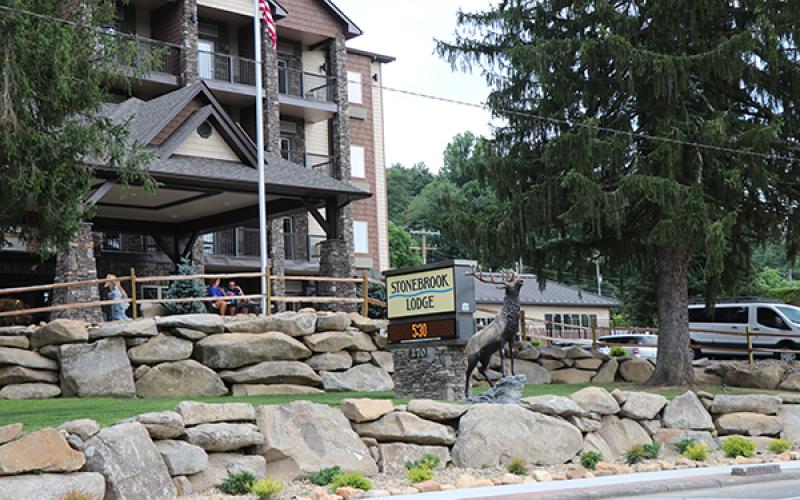 stone brook lodge