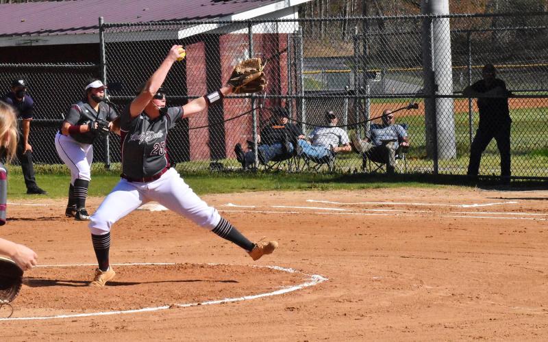 Griggs pitches in Tuesday's home game