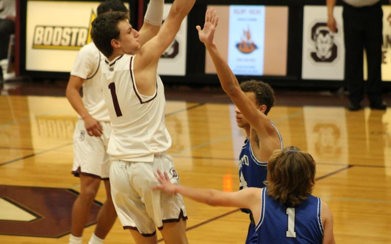 Maroon Devil Carter Kirkland scored 19 points against the Blue Devils.