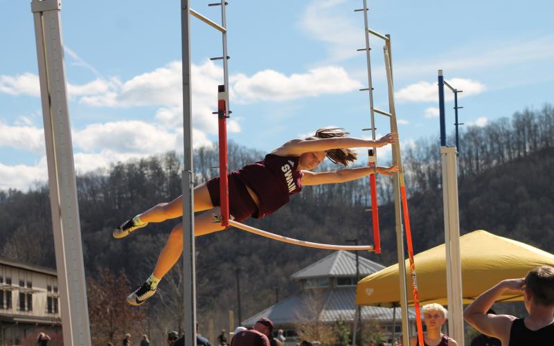 Alden Thomas came in 4th for pole vault out of 8 competitors.