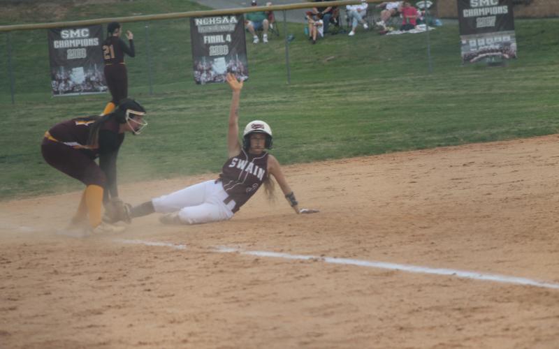Lady Devil Marlee Hicks runs at a recent competition.