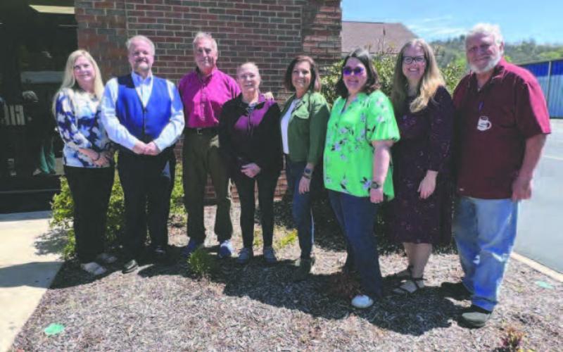 Advisory board members (l to r) AnnMarie Wright, Toby Allman, Nick Nichols, Lisa Kim Fisher, Diane Jones, Amber Lyons, Beth Maennle, Mike Shakar.