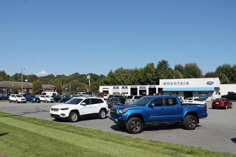 Mountain Ford's lot is surprisingly empty