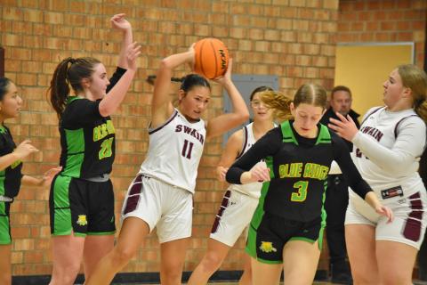 Lady Devil Miley Teav, freshman, gets ready for a pass in the home win over the Bobcats. 
