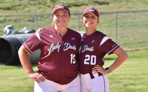 Photo/Joanna McMahan.  Seniors Faith Woodard and Ava Hoke.