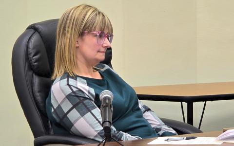 SMT photo/Sara Eisinger.  Swain County Manager Lottie Barker submits a 60-day resignation, officially accepted by the county board in a 4-1 vote during a meeting Dec. 16.